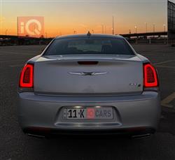 کرایسلەر 300